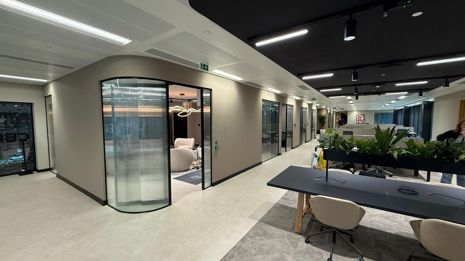 WhatsApp Image 2025-09-26 at 23.37.23