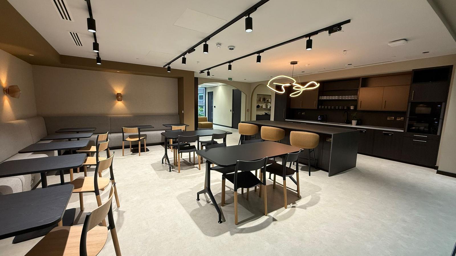 WhatsApp Image 2025-09-26 at 23.37.24 (10)